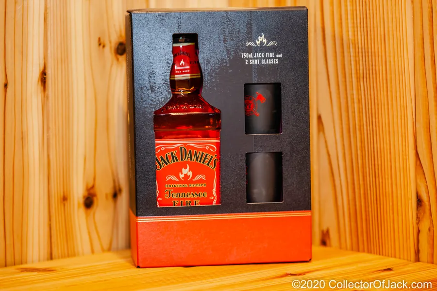 Jack Daniel's Fire and 2 Shotglass Gift Set