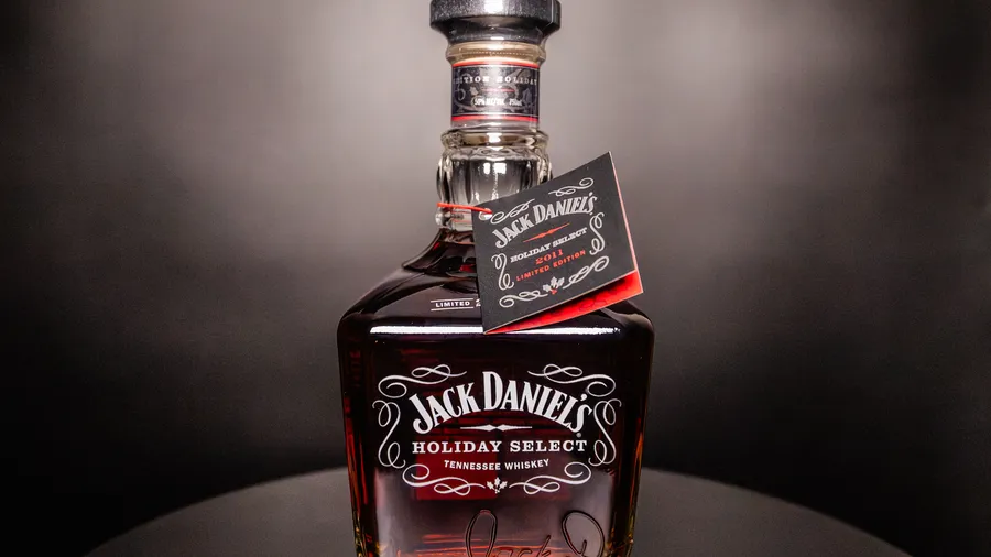 A collector's guide to the Jack Daniel's Holiday Select Release from 2011, limited edition