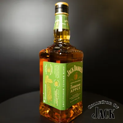 Angled view of the 750mL Old No. 7 bottle front and side
