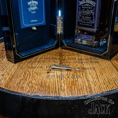 Jack Daniel's Sinatra Century Case Open with Key on Barrel