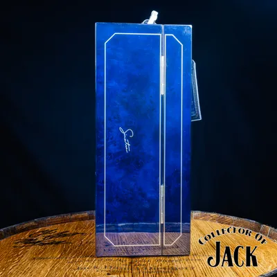Jack Daniel's Sinatra Century Side Hinged View