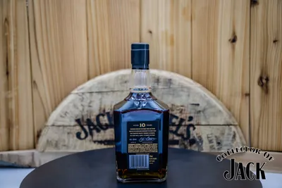 Jack Daniels 10-Years Old Tennessee Whiskey