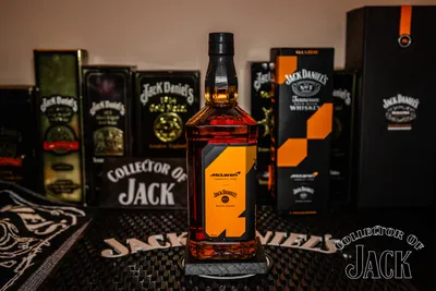 Jack Daniel's / McLaren Racing Formula 1 2023 Bottle Side