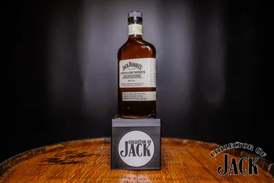 Jack Daniel's Distillery Series 009 Straight Tennessee Rye Whiskey Finished In High Toast Oak Barrels Front of Bottle