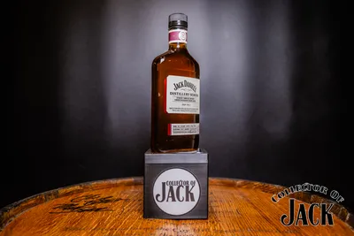 Jack Daniel's Distillery Series 012 Straight Tennessee Whiskey Finished In Oloroso Sherry Casks Front of Bottle