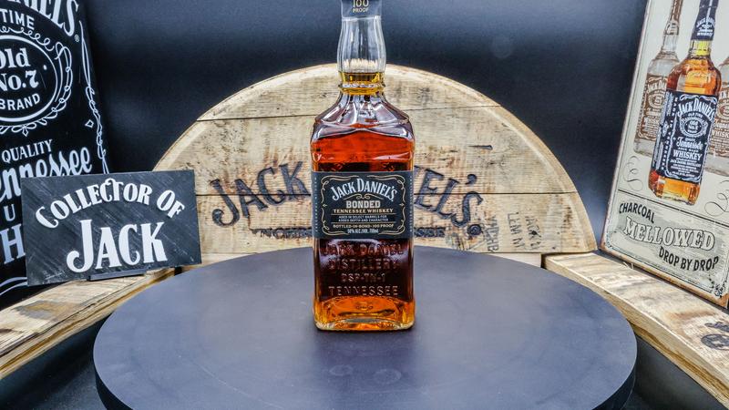 Jack-Daniels-Bonded-Tennessee-Whiskey