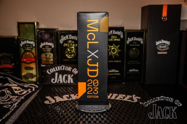 Jack Daniel's / McLaren Racing Formula 1 2023 Box Side